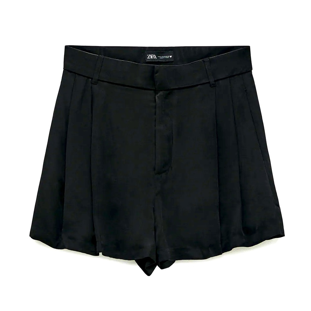 NWOT Zara Satin shorts TRF 4661 161